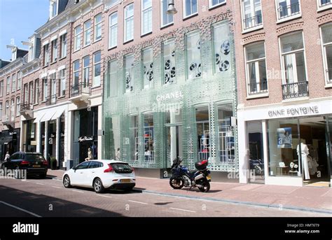 foto's van celine amsterdam hooftstraat|BOUTIQUES CELINE AMSTERDAM .